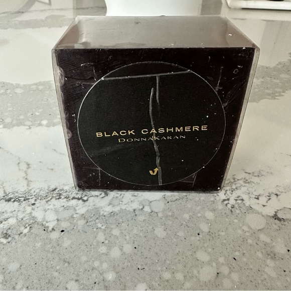Donna Karan Black Cashmere Square Candle - Picture 9 of 14